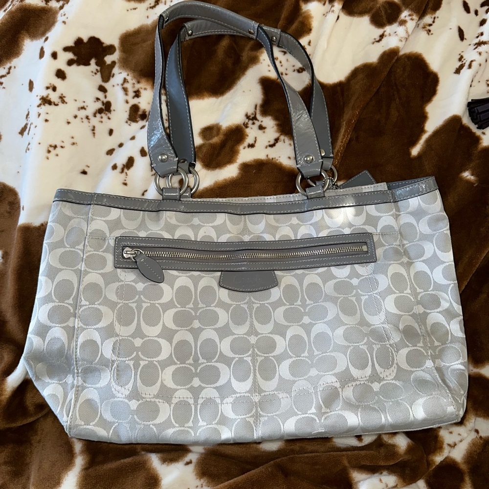 Coach Silver Tote! Excellent deal!!